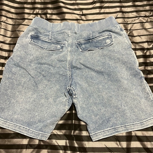 H&M JOGGER SHORTS WITH DRAWSTRING - Picture 2 of 7